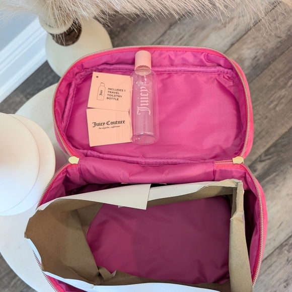 Juicy Couture Pink Travel Bag with Bottle - Picture 3 of 7
